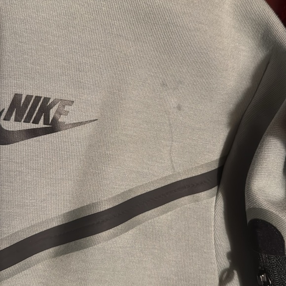 Nike Tech zip up hoodie - Picture 5 of 5